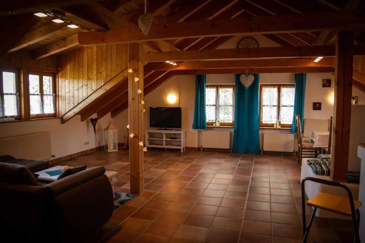 Ferienwohnung Zum Forsthaus Oberviechtach
